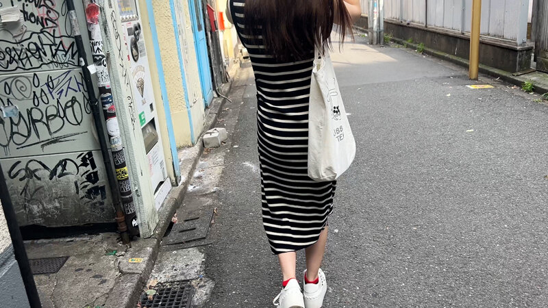 街角で声をかけてくすぐりさせてもらう 塾のバイト講師 こころちゃん サンプル 1