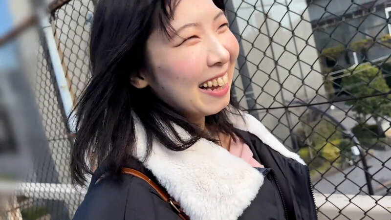 街角で声をかけてくすぐりさせてもらう 食品工場事務員 みりなちゃん サンプル 2