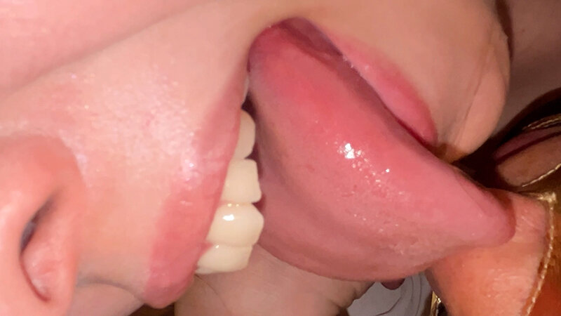 実況しながら鼻を辱めるドSお姉さんがM男に濃厚鼻フェラ サンプル 4