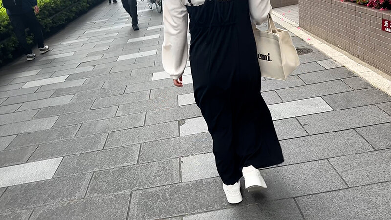 街角で声をかけて口内観察させてもらう カフェ店員 ひなちゃん サンプル 1