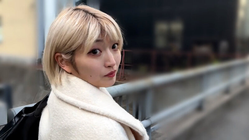 街角で声をかけて口内観察させてもらう 美容部員 はるのちゃん サンプル 1