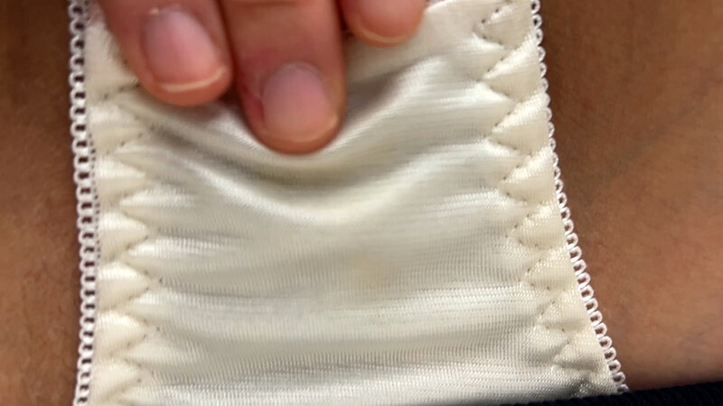 街角で声をかけてパンツの染みを見せてもらう 塾のバイト講師 こころちゃん サンプル 11