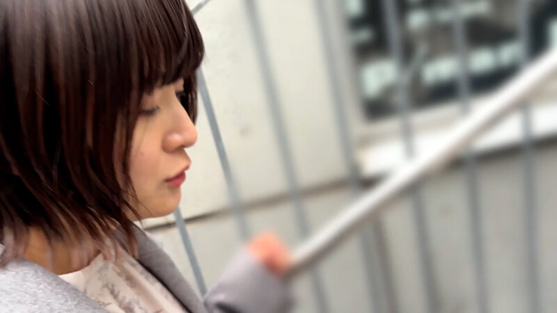 街角で声をかけてパンツの染みを見せてもらう 飲食店アルバイト みこちゃん サンプル 1