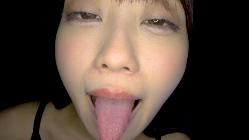 【個人撮影】笠木いちかの口内観察 舌を磨いて指しゃぶって開口器で口内見せながら喜悦（よが）る サンプル 3