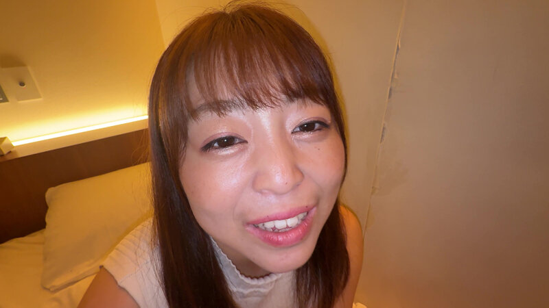 【個人撮影】赤城穂波 初喉チンコ触り＆超長舌を開口器で観察 サンプル 3