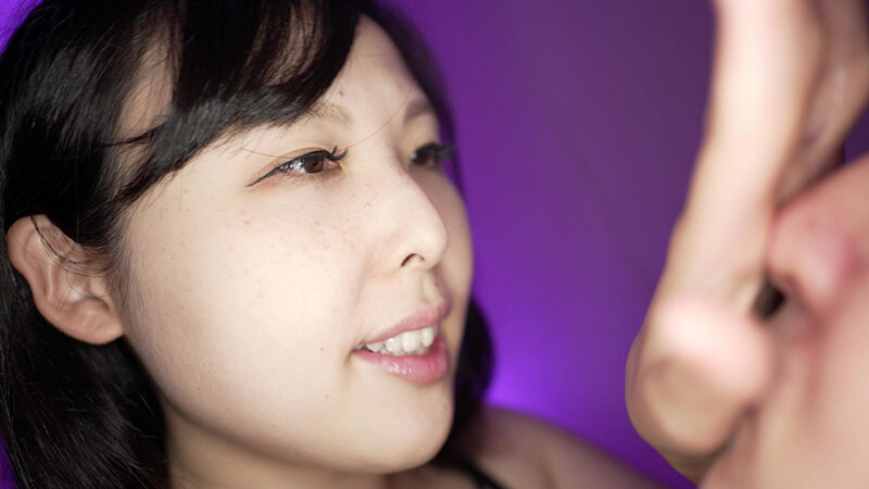 【個人撮影】横山夏希の酸っぱい舌で鼻責め＆唾ぶっかけ！ サンプル 12