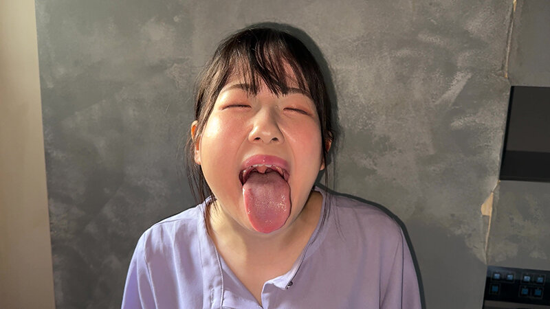 【個人撮影】谷田かりなの舌ブラシで「汚舌苔」採取 サンプル 3