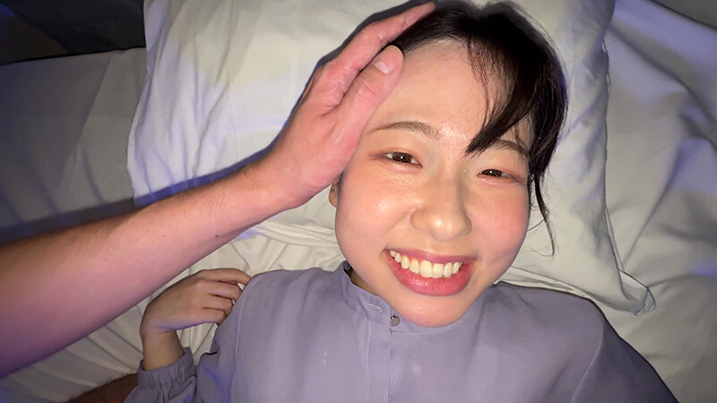【個人撮影】谷田かりなのデカ舌ディープキス＆ツバ鼻吸い サンプル 1