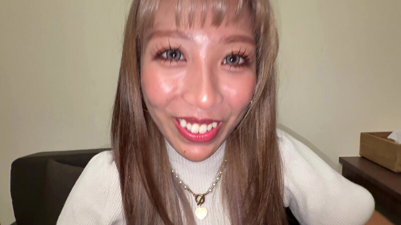 【個人撮影】若菜めありの舌ブラシで「汚舌苔」採取