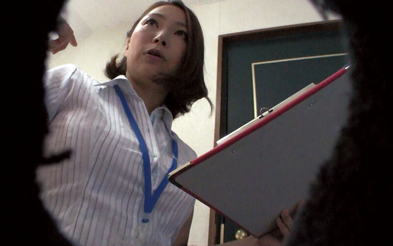不動産レディにチ○ポ出してヌキ依頼してみたら、どこまでヤレル！？ サンプル 3