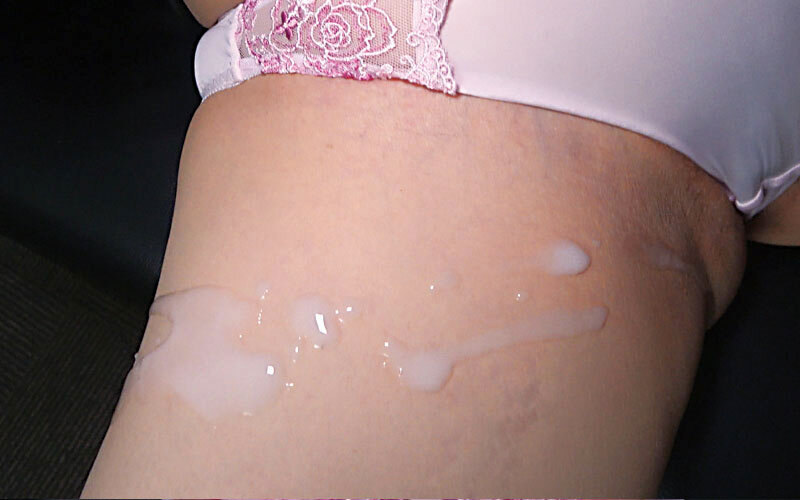 完全主観 「ほら、ワタシをおかずにして…目の前でシコって見せて…」美熟女に見つめられながら射精する快感3 サンプル 9
