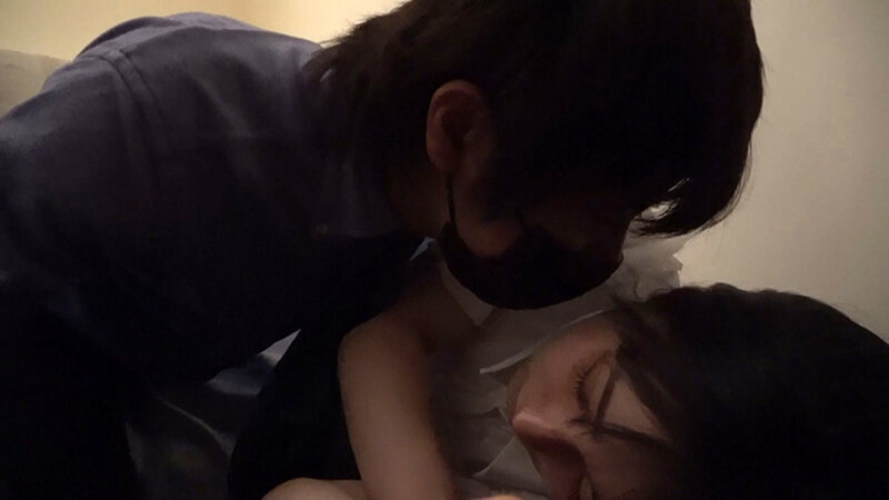 ネカフェアルバイト禁断の不法行為流出映像 黒髪オタ女に向けられた毒牙！ サンプル 2