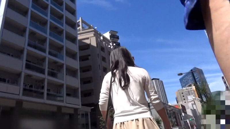 マッサージ機のモニターを街行く奥様にお願いしてみた！AV鑑賞と電マで我を忘れて他人棒で絶頂SEX！ サンプル 1