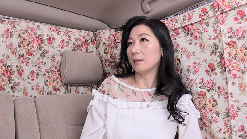 51歳Gカップ美熟女の乳首は超敏感！ちょっと触るとアソコも大洪水！ サンプル 1