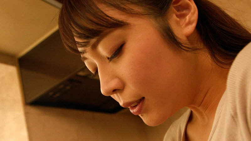 倅の婚約者は生粋の淫乱M女の風俗嬢！清楚な仮面を剥ぎ取るアブノーマルSEX サンプル 9