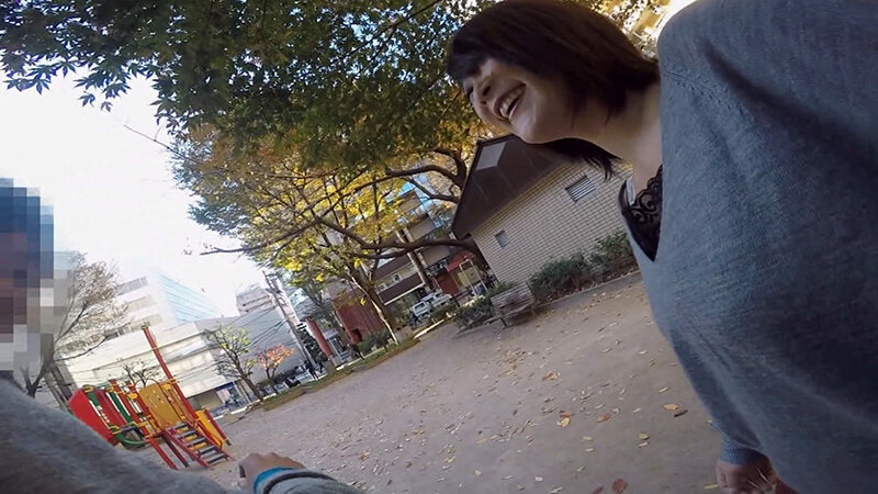 ヤリモク！熟女マッサージ逆ナンパ！「欲求不満な顔してますよねぇ…」 サンプル 1