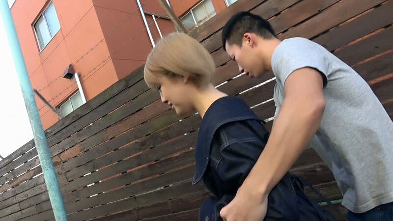 正義を振りかざす私人逮捕！ギャル系金髪ショートに迫る男の魔手！ サンプル 1