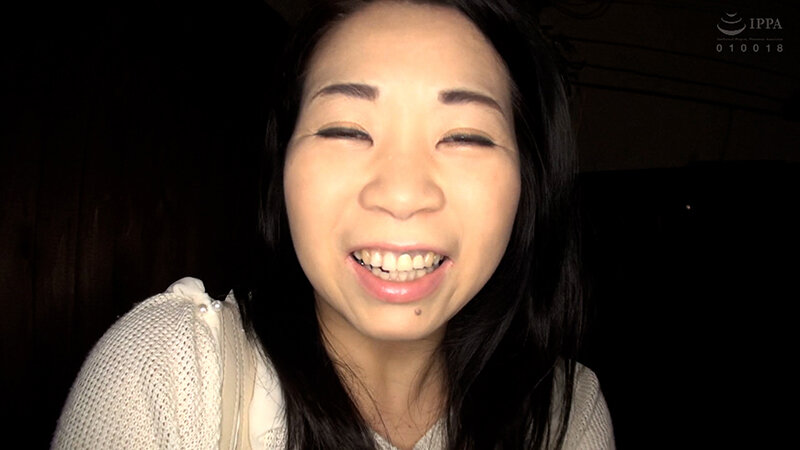 落ち着いた雰囲気の清楚系五十路熟女、2週間に1回の旦那とのSEXじゃ満足できない好きモノ淫乱性交！ サンプル 1