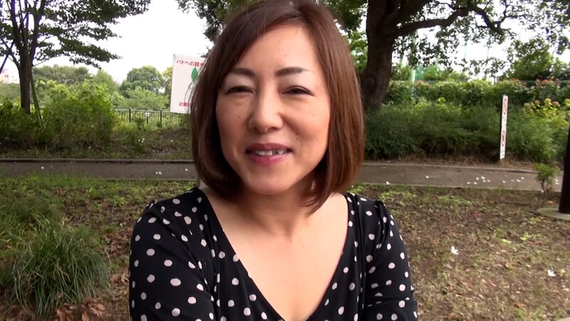 「旦那さんとは年単位でしかしてません」だからセックスがしたい！刺激が欲しい！ 美熟女のお悩み解消の淫乱性交！ サンプル 1