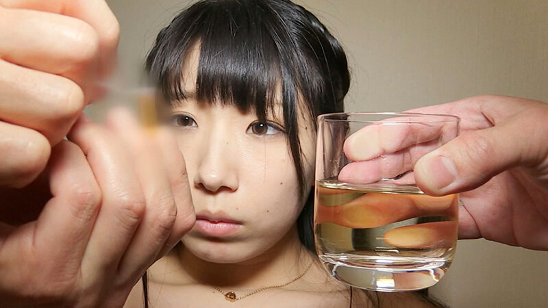 出演に応募してきた結婚6年目の美人妻！目隠しから始まるSEXにイキ狂う！ サンプル 3