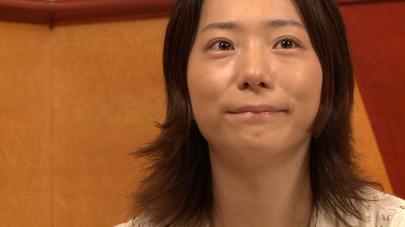 お目目パッチリの可愛い系奥様は顔に似合わず性欲旺盛！毎日したいのに月に一度しか手を出してこない旦那に愛想をつかせてAV出演しちゃいます！ サンプル 2