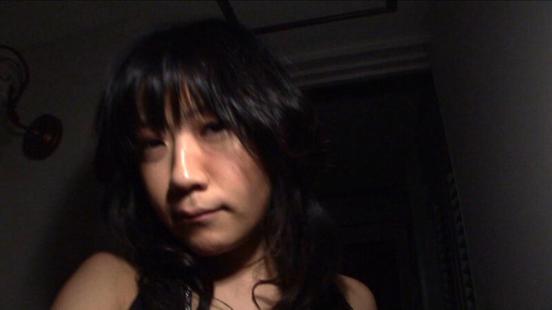 あどけない表情からは想像できない我儘BODYの超絶美女！色んなセクシー衣装を身にまとい大好きな肉棒でガチイキSEX！ サンプル 10