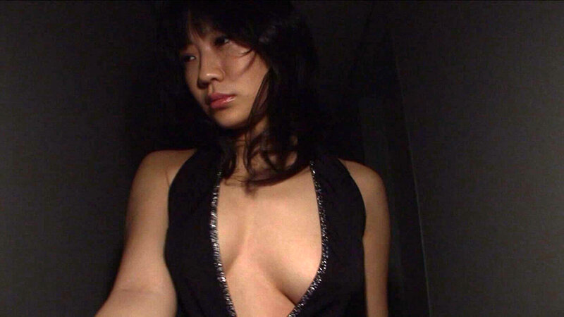 あどけない表情からは想像できない我儘BODYの超絶美女！色んなセクシー衣装を身にまとい大好きな肉棒でガチイキSEX！ サンプル 6