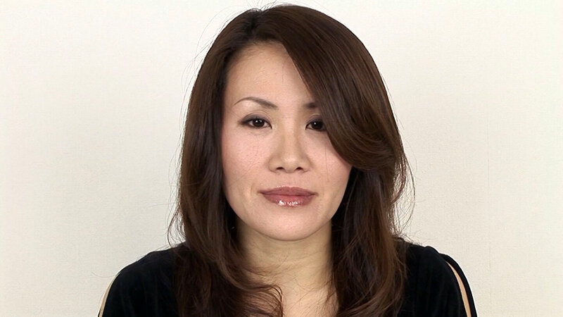 ご無沙汰エッチに緊張気味の四十路熟女！ねっとり愛撫でグチョグチョになった肉壺に肉棒を差し込み全力セックス！ サンプル 1