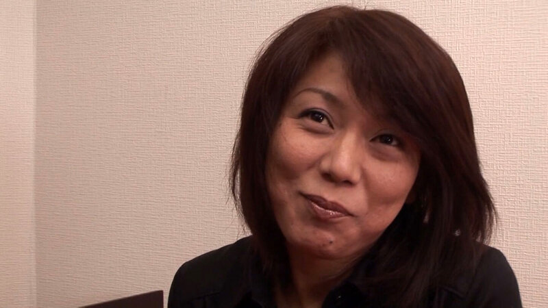 欲求不満を解消する為なら浮気がバレてもいいと高を括る四十路妻！生中出しも大好きな奥様の願望を叶えるべく中出しSEXを決行！ サンプル 2
