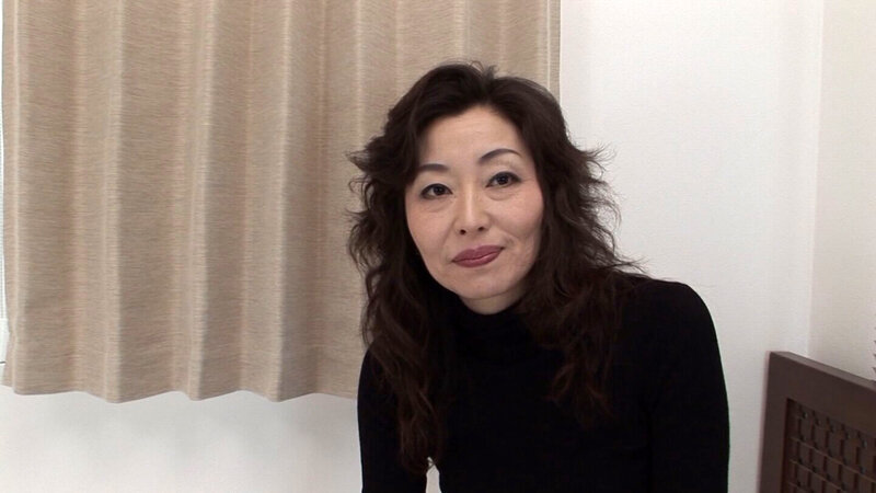 まさに昭和を生き抜いたバブル世紀の熟女さん！ジュリアナ時代の入れ食い時代を思い出して中出しセックス！ サンプル 1