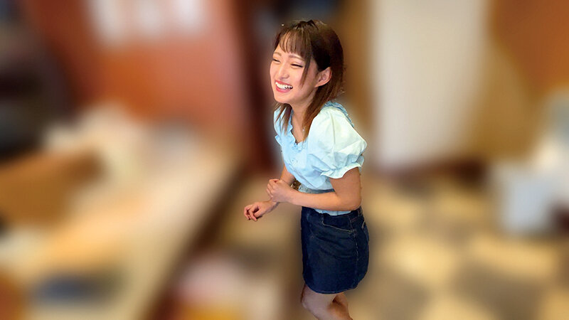 素人美少女とリモコンバイブお散歩「もう我慢できません…//」人混みの中ビクビク震えてイキまくってしまう女子たち！人生初の羞恥プレイでまさかのエロスイッチオン！みつきさんゆらさん サンプル 4