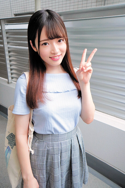 責め経験ほぼゼロのうぶな女子たちが、底知れぬM心に触発されドS痴女性が開花！みなみちゃんめいちゃん サンプル 2