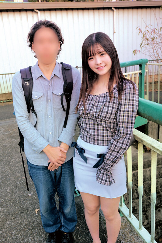 彼氏がいるけど仲良しな友達同士の男女が密着オイルエステぬるぬる素股体験！？おま●ことち●ぽをグチュグチュ擦り合わせる友達男女は理性を保てず欲望のままにヌルっと挿入してしまうのか！？じゅん＆たつや ゆの＆たかし サンプル 3