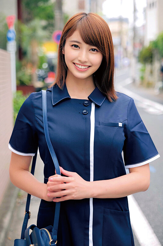 一流百貨店に勤務する清楚で品格漂う美容部員さんが童貞君とくちSEX！キス未経験男子に唇が素敵なキス好き女子がDキス、舌吸い、舌挿入、舌激ピストン！顔中よだれまみれで恍惚絶頂！下のお口も濡れ濡れになってま●こでも生中童貞筆おろし！！ひとみさん まひるさん サンプル 2