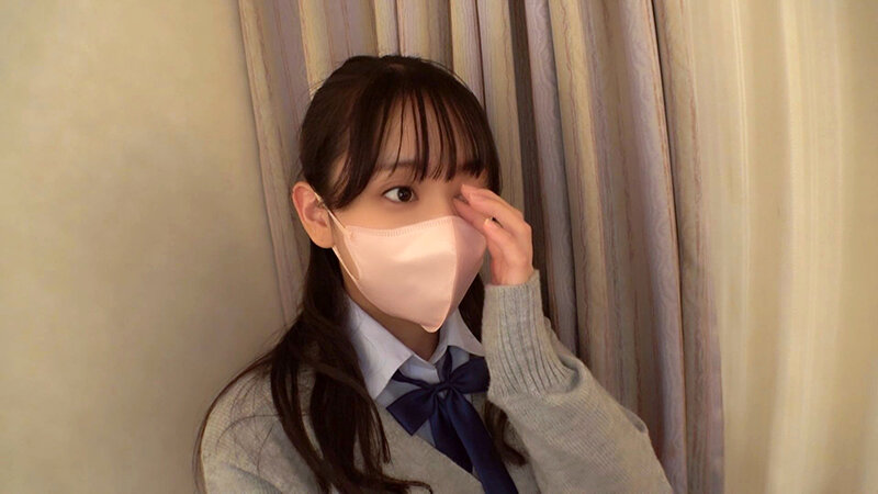 【生ハメ潮！！噴射！！ガチ天然美少女P活娘！！】【羞恥！！街中で待ち合わせ制服コスプレオプで濡れる変態性を開示！！】【生ハメ解禁でバチ濡れ清純系マ○コがハメ潮吹きまくる連続噴射＆搾精P活！！D乳スレンダー神スタイルの清純系美少女P活娘！！屋外制服… 岬野まなつ サンプル 2