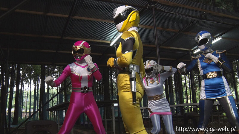 スーパーヒロインレンジャーズ絶体絶命 ～ヒロインハンティング！狙われた4人の戦隊ヒロイン～ サンプル 4
