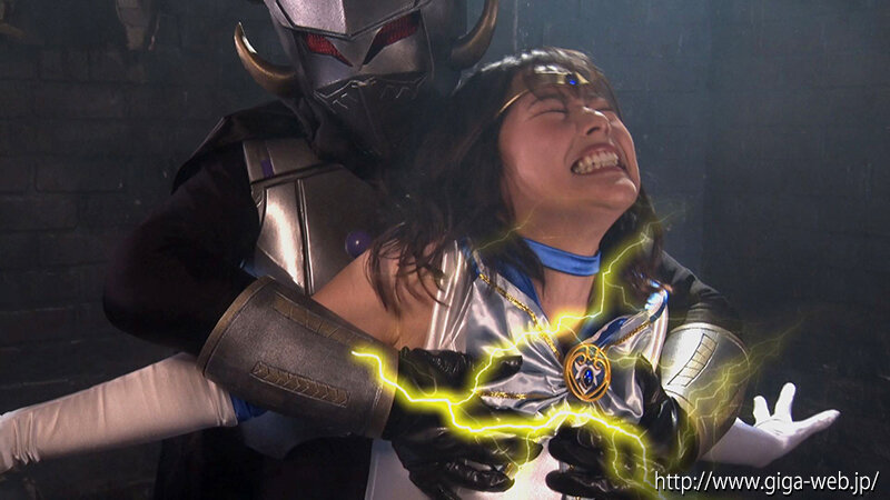 美少女戦士セーラーアクアス 結婚初夜の悪夢！変身を封印していた処女妻は再び戦士となる！ サンプル 7