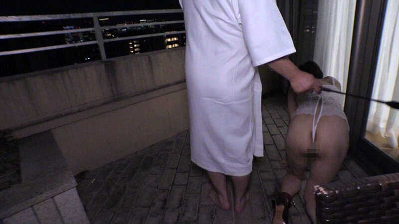 フィスト拡張される変態セレブ熟女（投稿ネーム◎菊江） サンプル 1