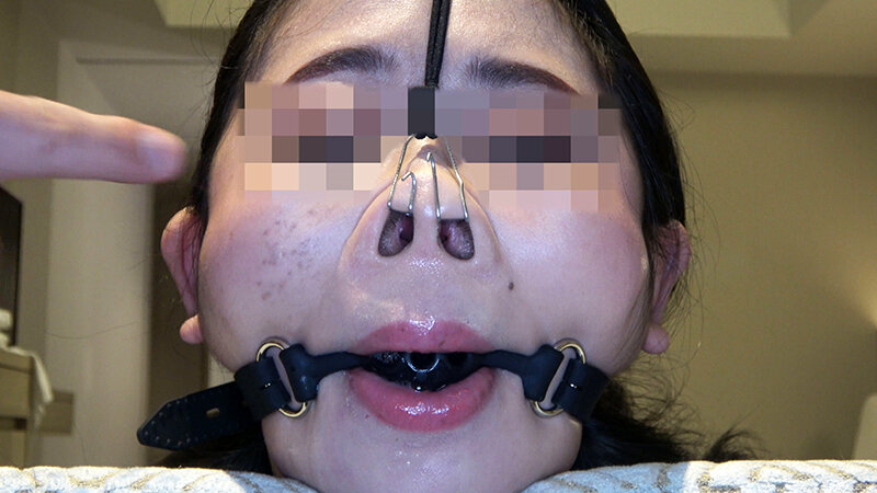 オマ○コ鞭と豚鼻に涙する性奴●大学院生（投稿ネーム◎知美） サンプル 12