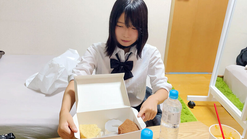 【あなたのクラスの地味かわいい子】陰キャオタク女子。もれなく全員エロい体なうえ性欲強すぎたので中出しで分からせ！ サンプル 1