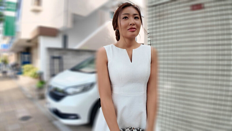 タイ古式マッサージで野獣覚醒！スタイル抜群な人妻（32歳）を騙すつもりが逆に痴女られ怒涛の潮吹き！逆顔射！？テカテカオイルの巨乳を振り乱し巨尻を跳ね上げる超淫乱中出しSEX！ 三岳ゆうな サンプル 1