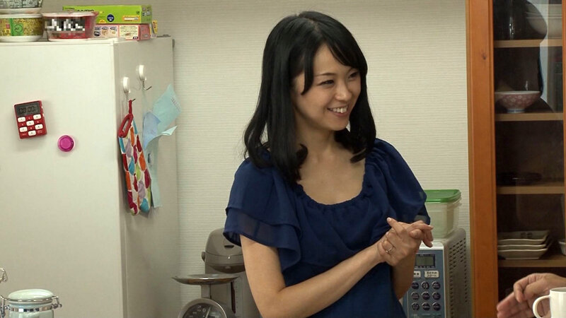 不倫検証 自分の妻が浮気をしない人間なのか検証の依頼が届きました。【マキ】 雨宮真貴 サンプル 1