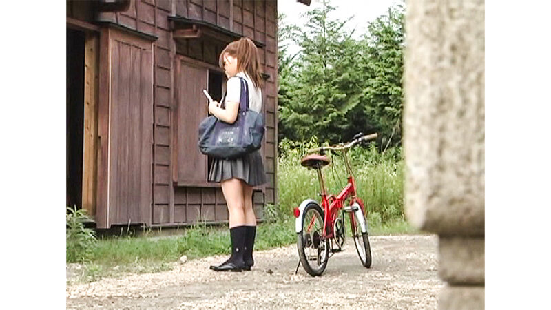 尾行盗撮！隣りの制服女子がオナニー中毒な件 サンプル 12