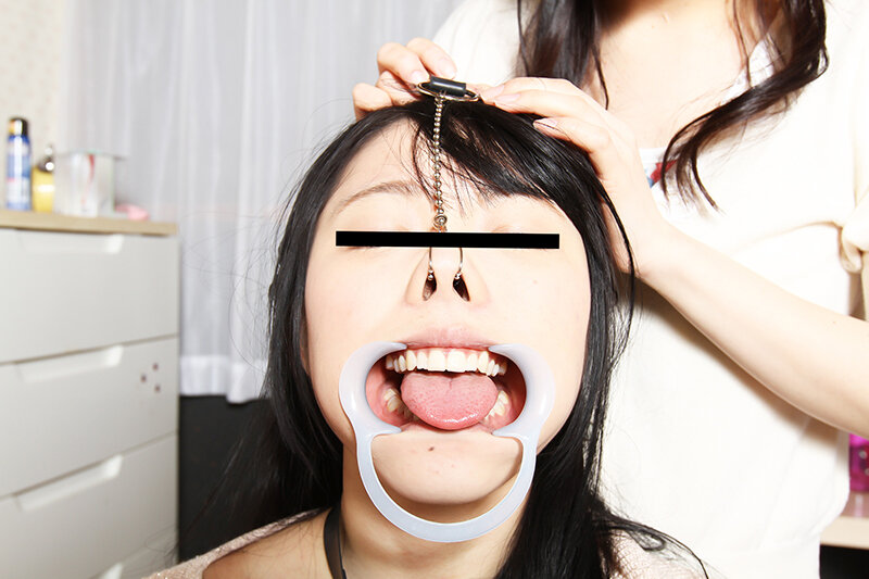 その顔、反則。ぶっ飛んだフェイス。歪み思想なビアンたち。 サンプル 4