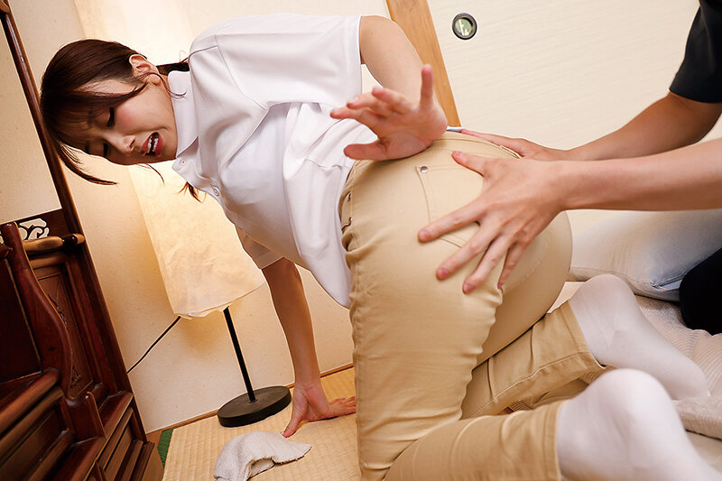 デカ尻で無意識に誘惑してしまう訪問看護師 大槻ひびき サンプル 1
