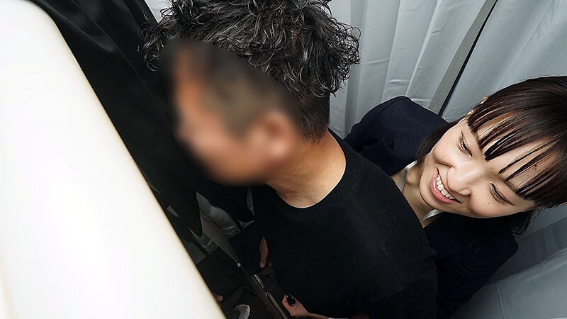 エロい店員がこっそり抜いてくれた話。 千智さん サンプル 4