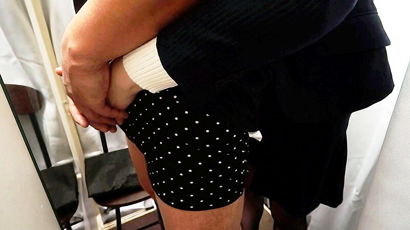 エロい店員がこっそり抜いてくれた話。 千智さん サンプル 5