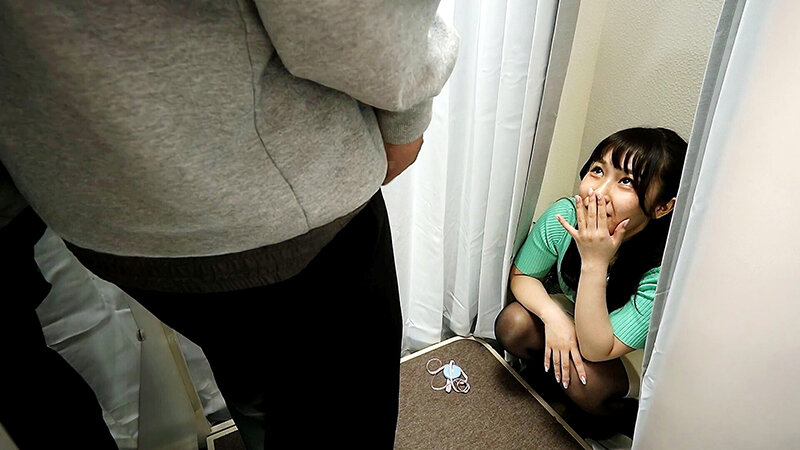 エロい店員がこっそり抜いてくれた話。 すずねさん サンプル 1