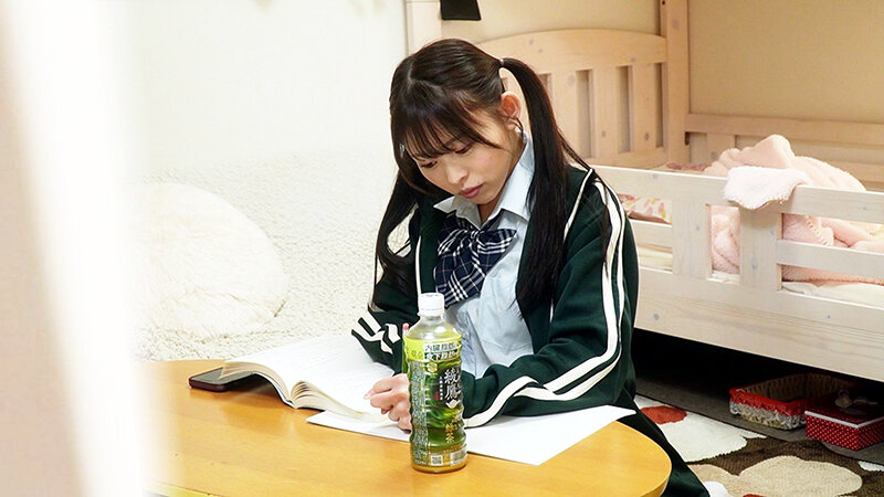 覚えたて一人エッチ貧乳娘 サンプル 1