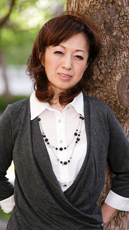 熟年世代の奪い愛 見え隠れするオヤジの下心 誘惑と葛藤に揺れる美しき人妻たち 秘密と不貞の物語 8話4時間 サンプル 3